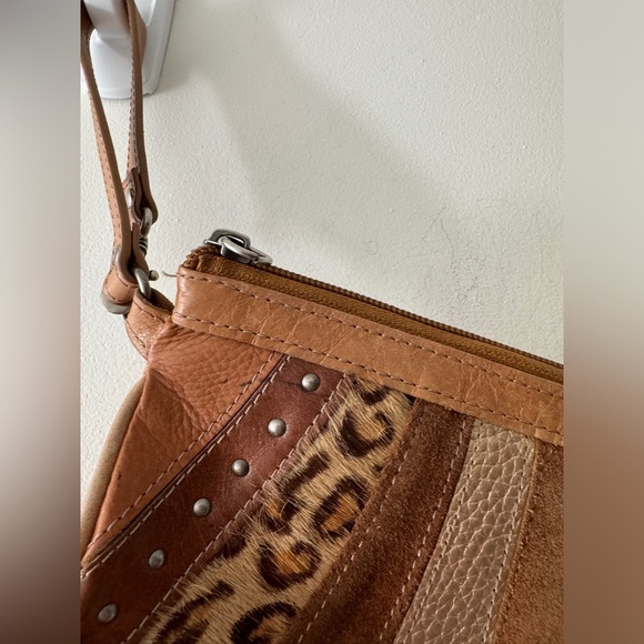 Fossil Animal Print Cheetah Small Leather Wristlet Clutch - Picture 3 of 7